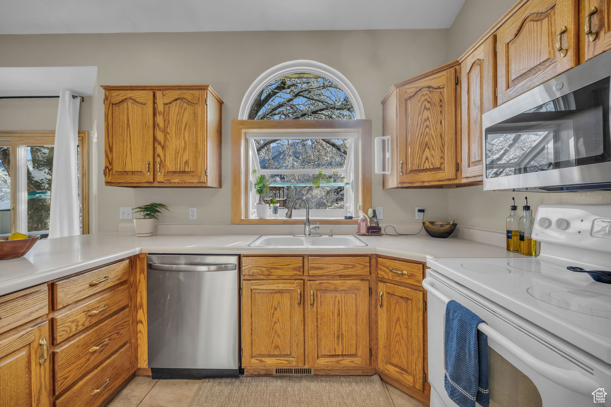 2046 N 2350, Layton, Utah image 12