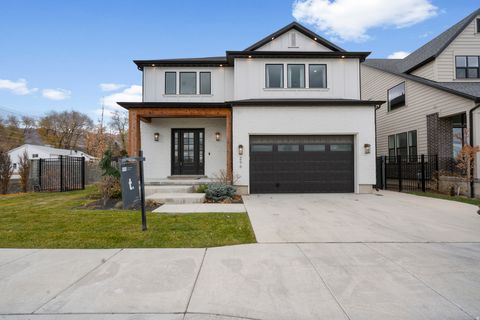 Photo of 296 E IRELAND LN S #101, Draper, UT 84020 (MLS # 2123192)