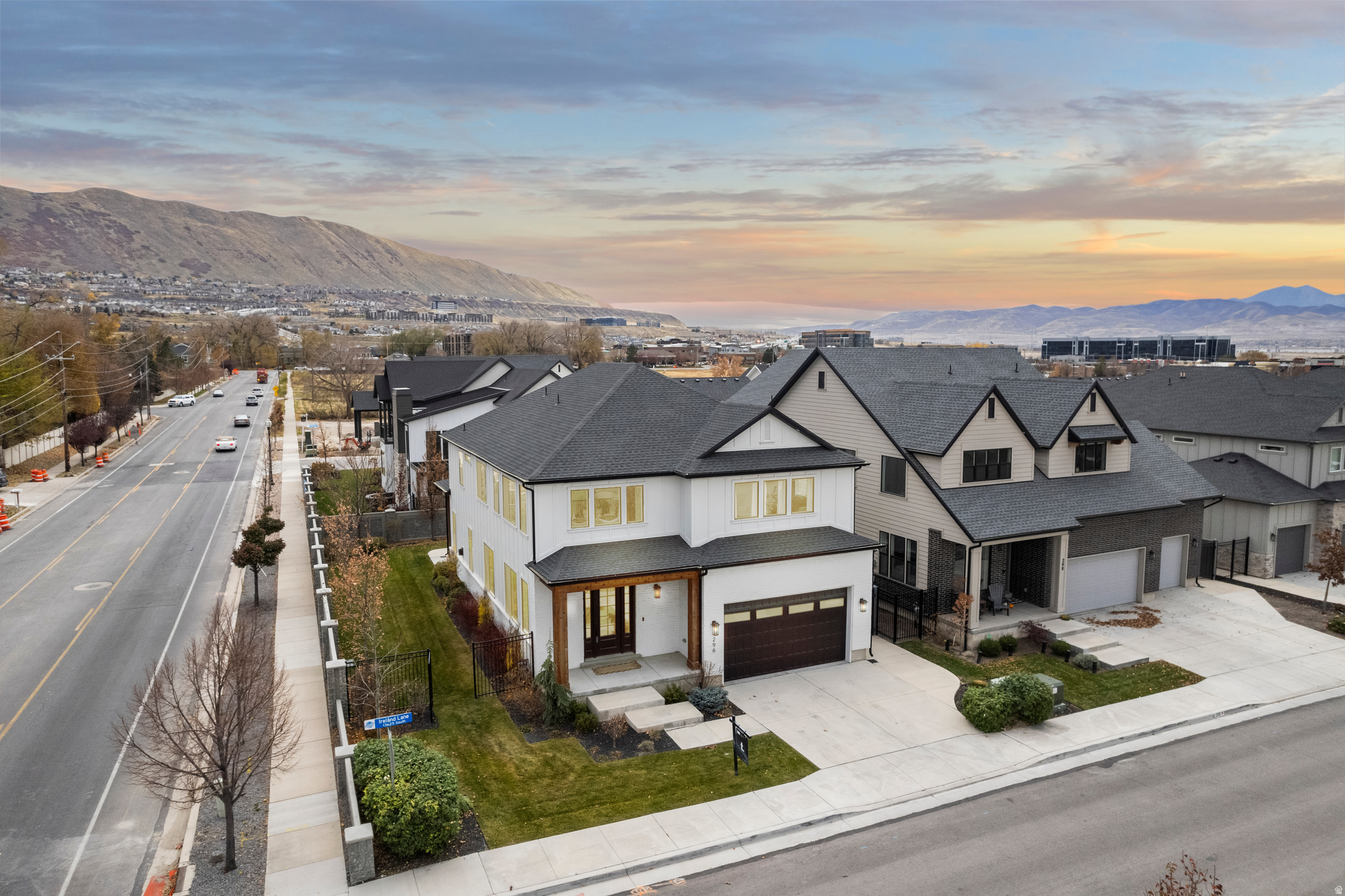 BROOKS LANE - Residential