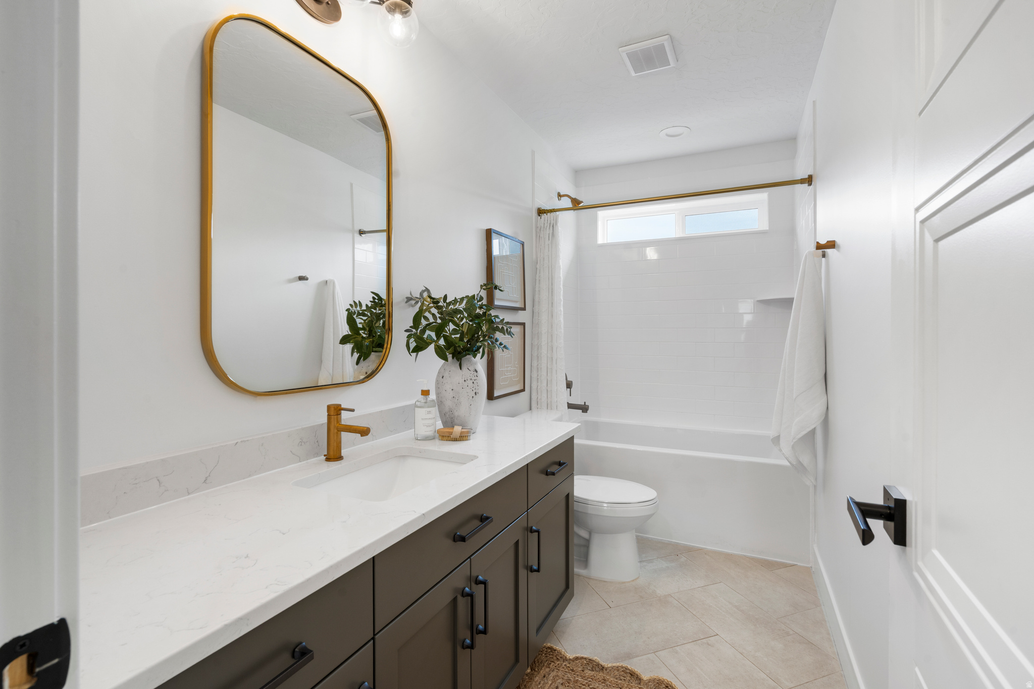 BROOKS LANE - Residential