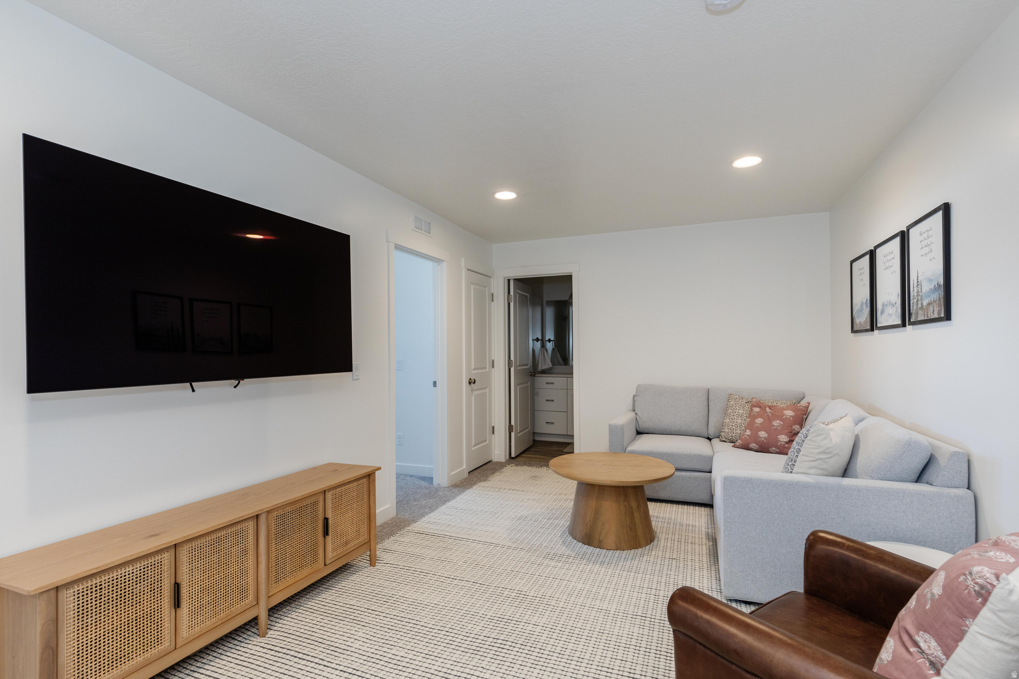 PARADISE PARKWAY - Residential