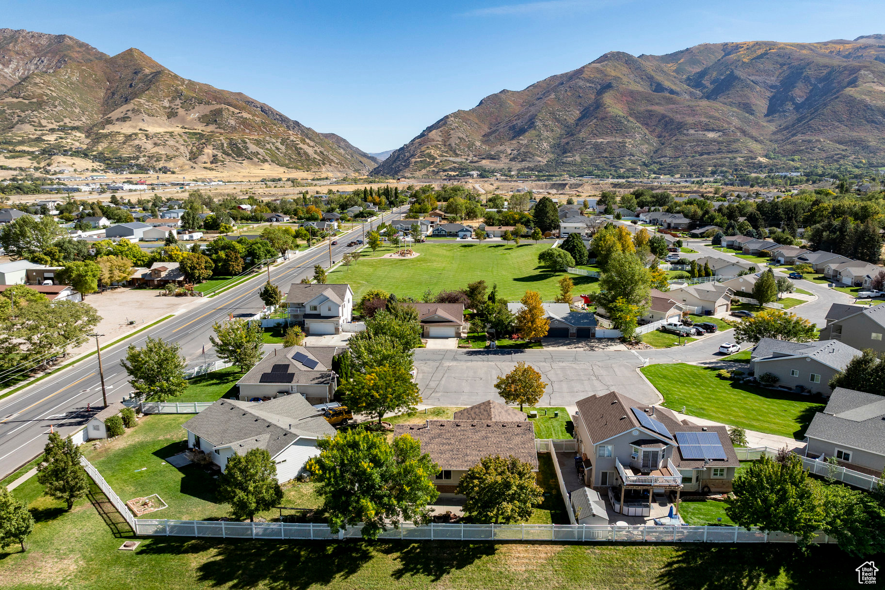ERICKSON MEADOWS - Residential