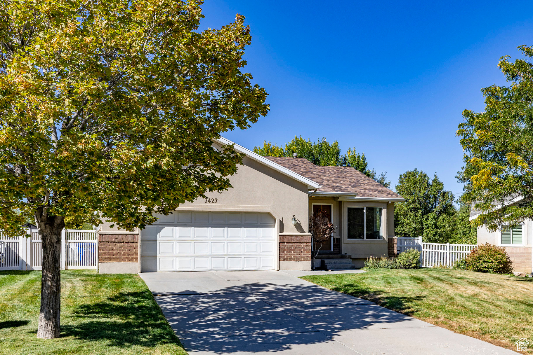 ERICKSON MEADOWS - Residential