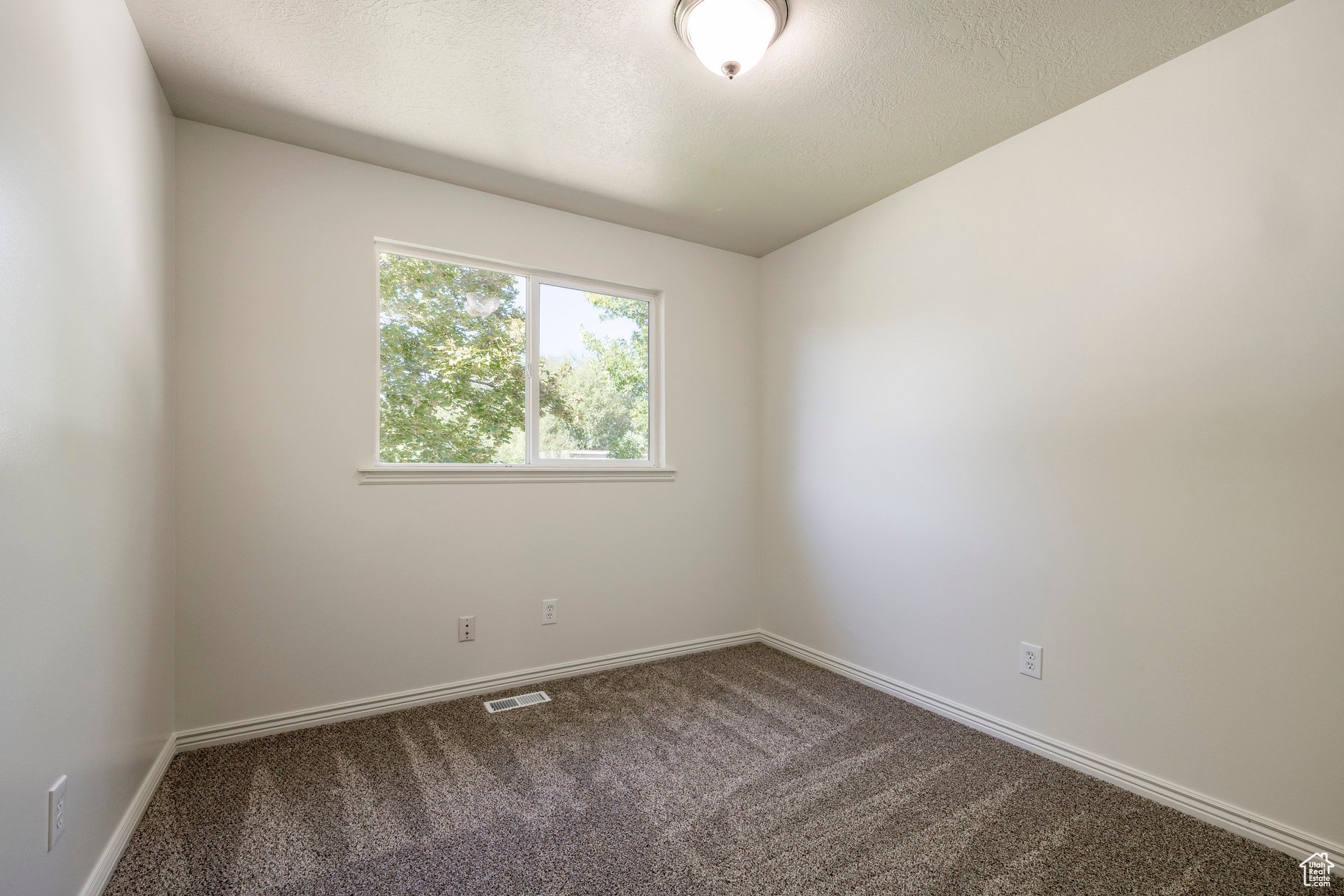 ERICKSON MEADOWS - Residential