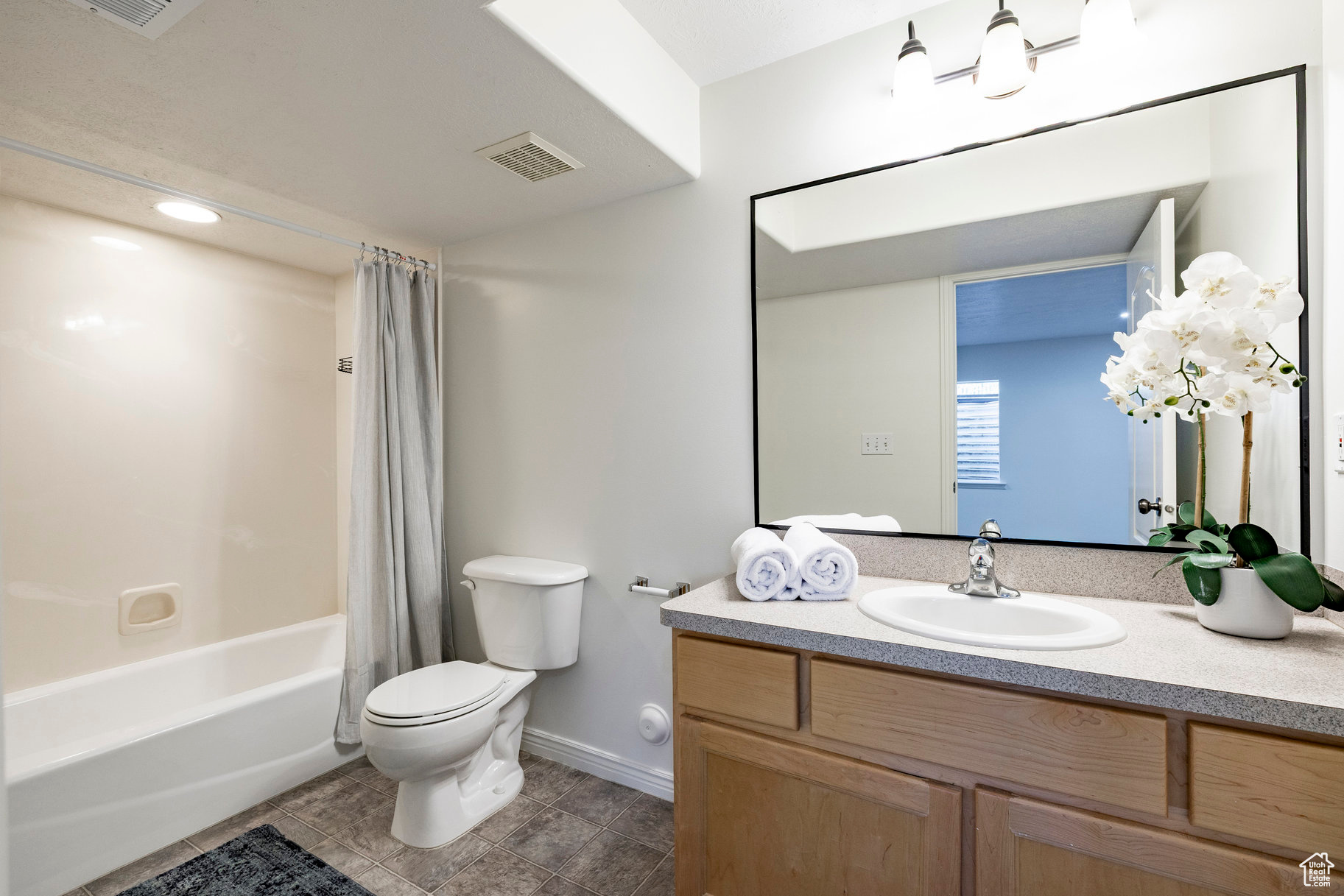 ERICKSON MEADOWS - Residential