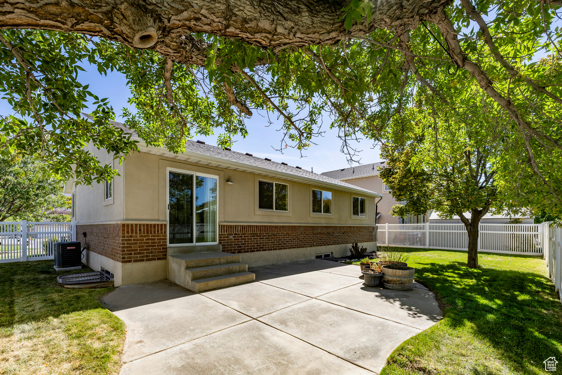 ERICKSON MEADOWS - Residential
