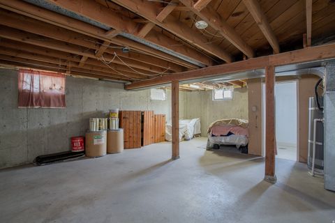 Tiny photo for 332 N 300 W, Bountiful, UT 84010 (MLS # 2135264)