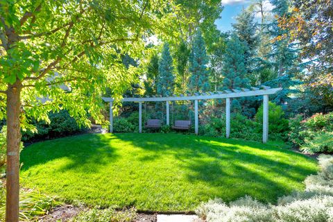 Tiny photo for 6176 S VERNESS CV, Holladay, UT 84121 (MLS # 2125151)