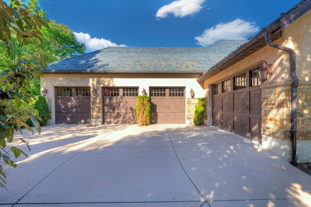 Photo of 6176 S VERNESS CV, Holladay, UT 84121 (MLS # 2125151)