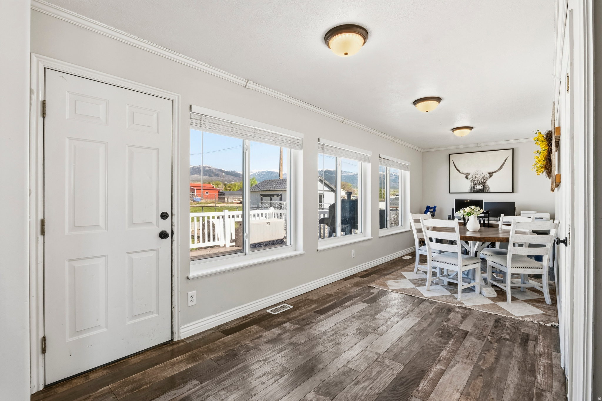 COUNTRY ROAD HAVEN - Residential