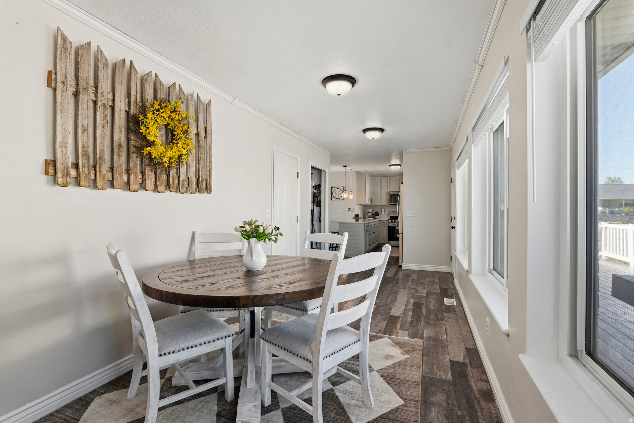 COUNTRY ROAD HAVEN - Residential