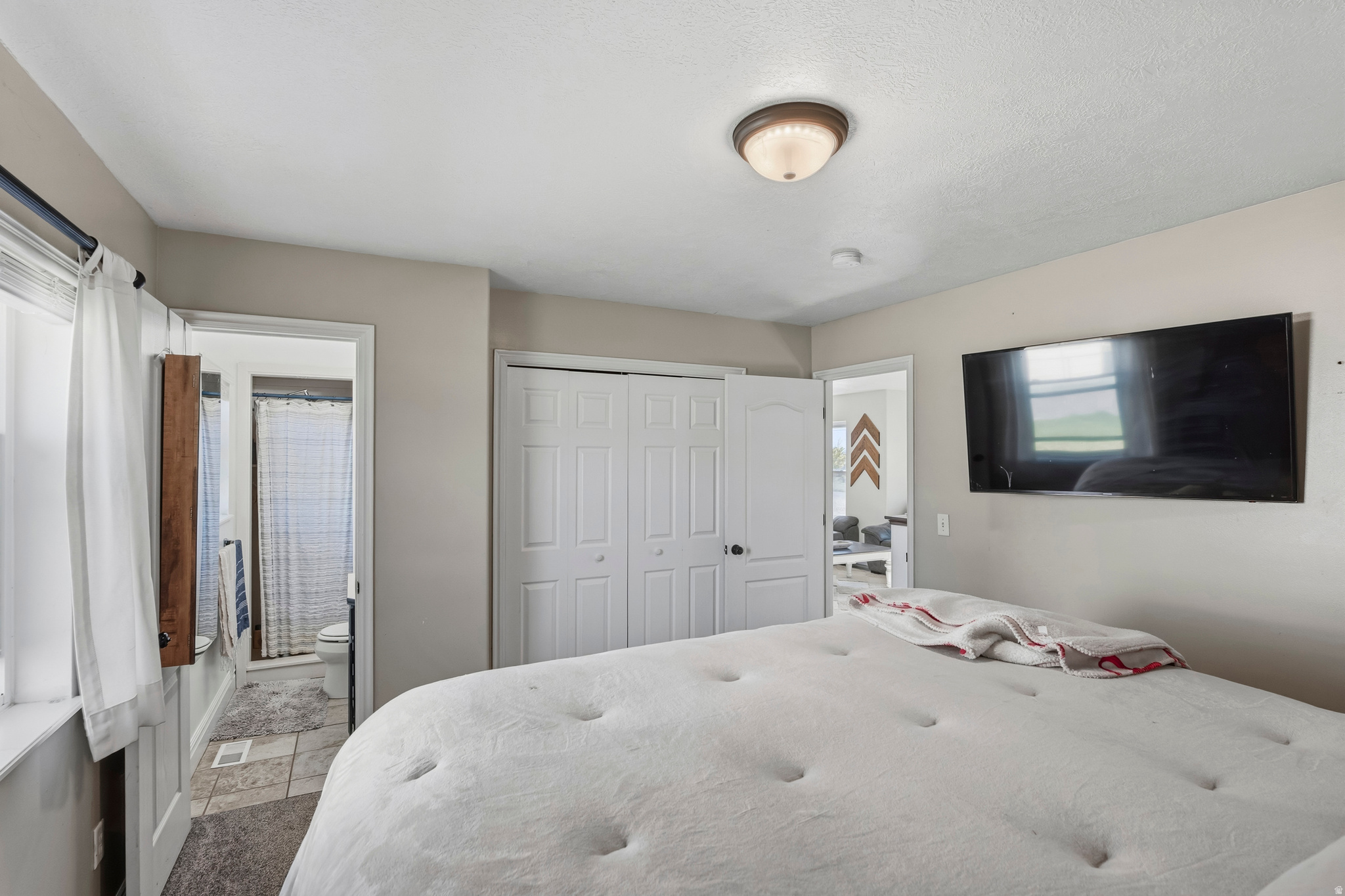 COUNTRY ROAD HAVEN - Residential