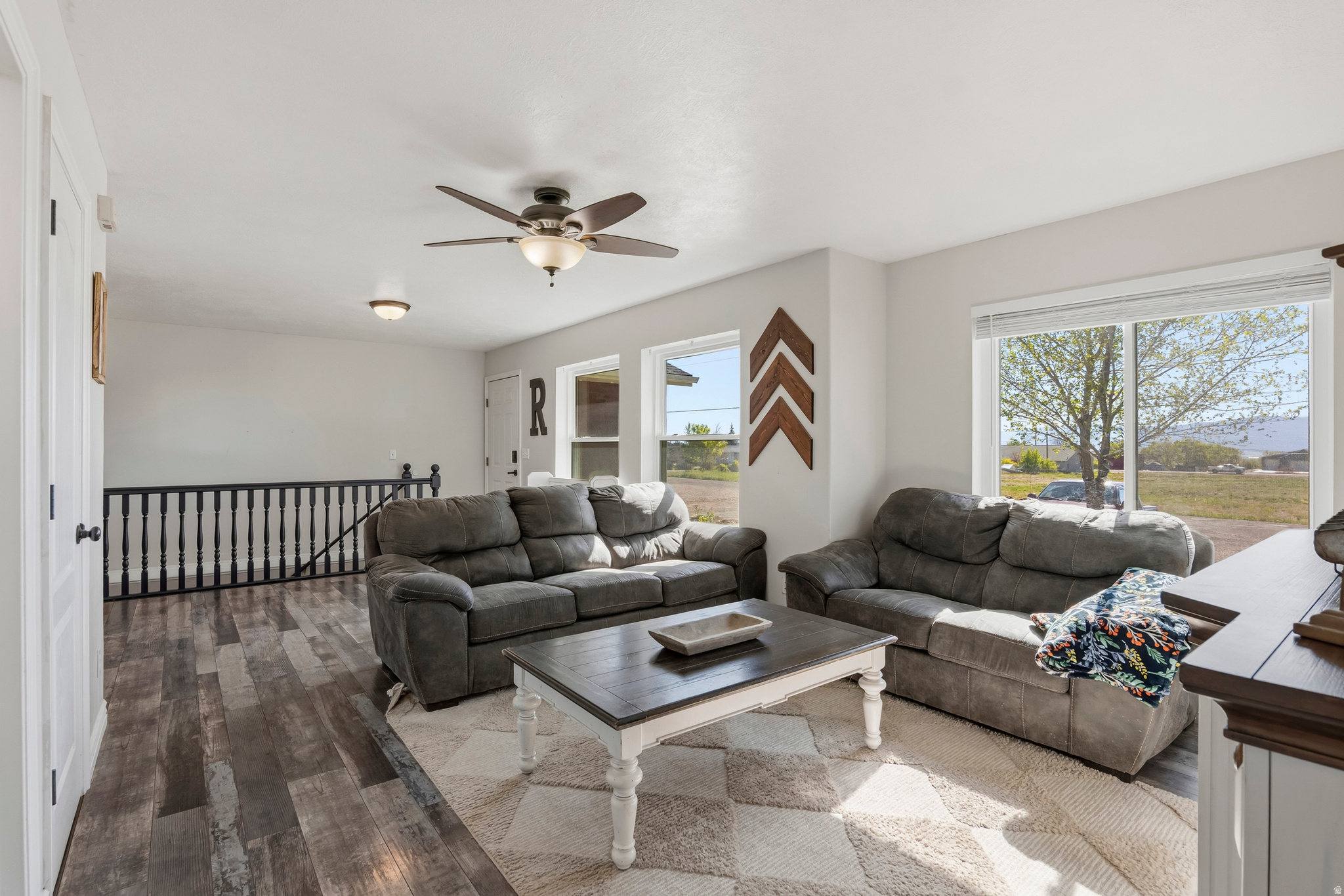 COUNTRY ROAD HAVEN - Residential