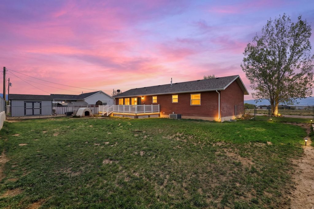 Photo of 715 S 400 W, Mt Pleasant, UT 84647 (MLS # 2157167)