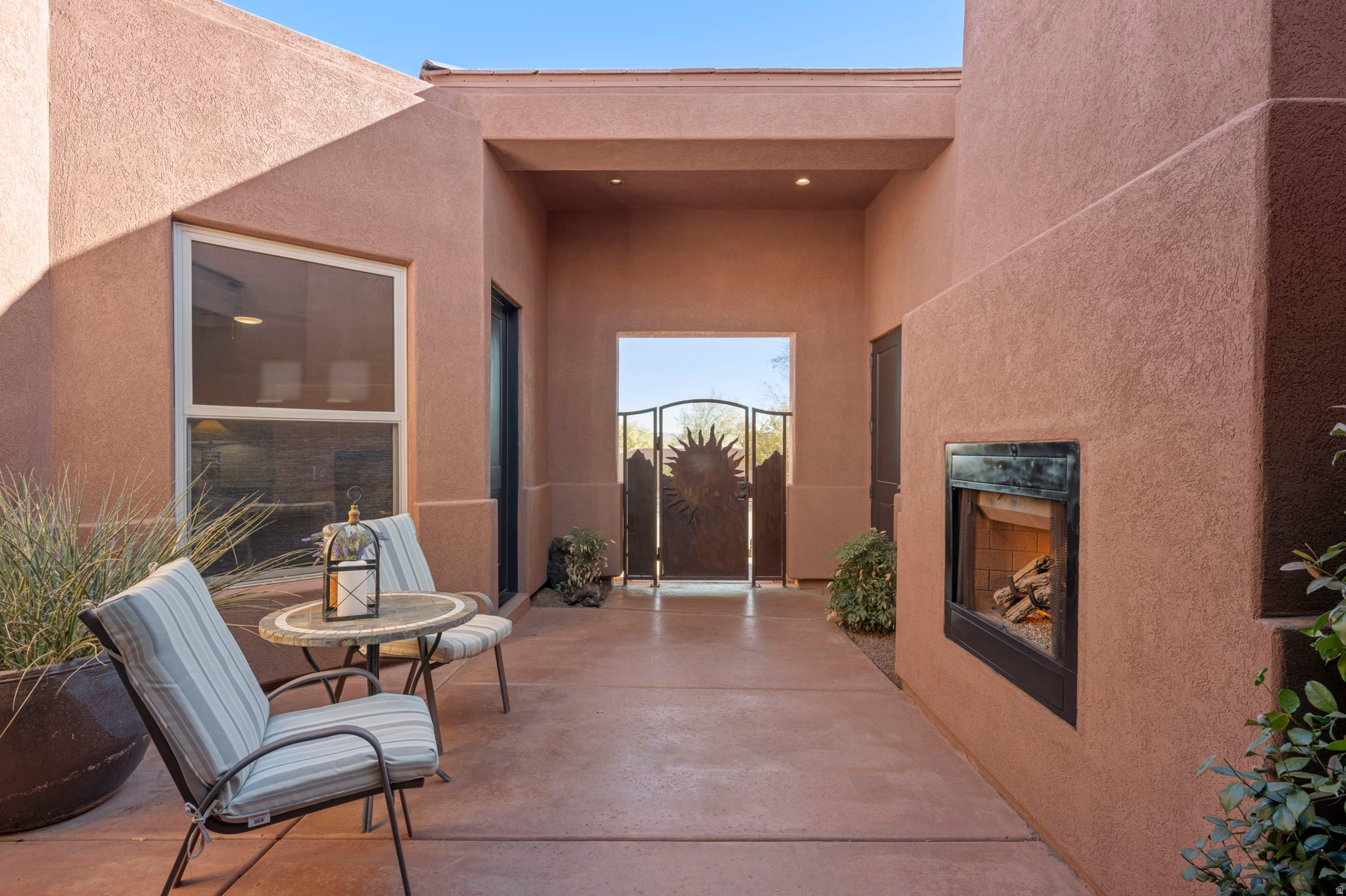 SAND POINT OF ENTRADA - Residential