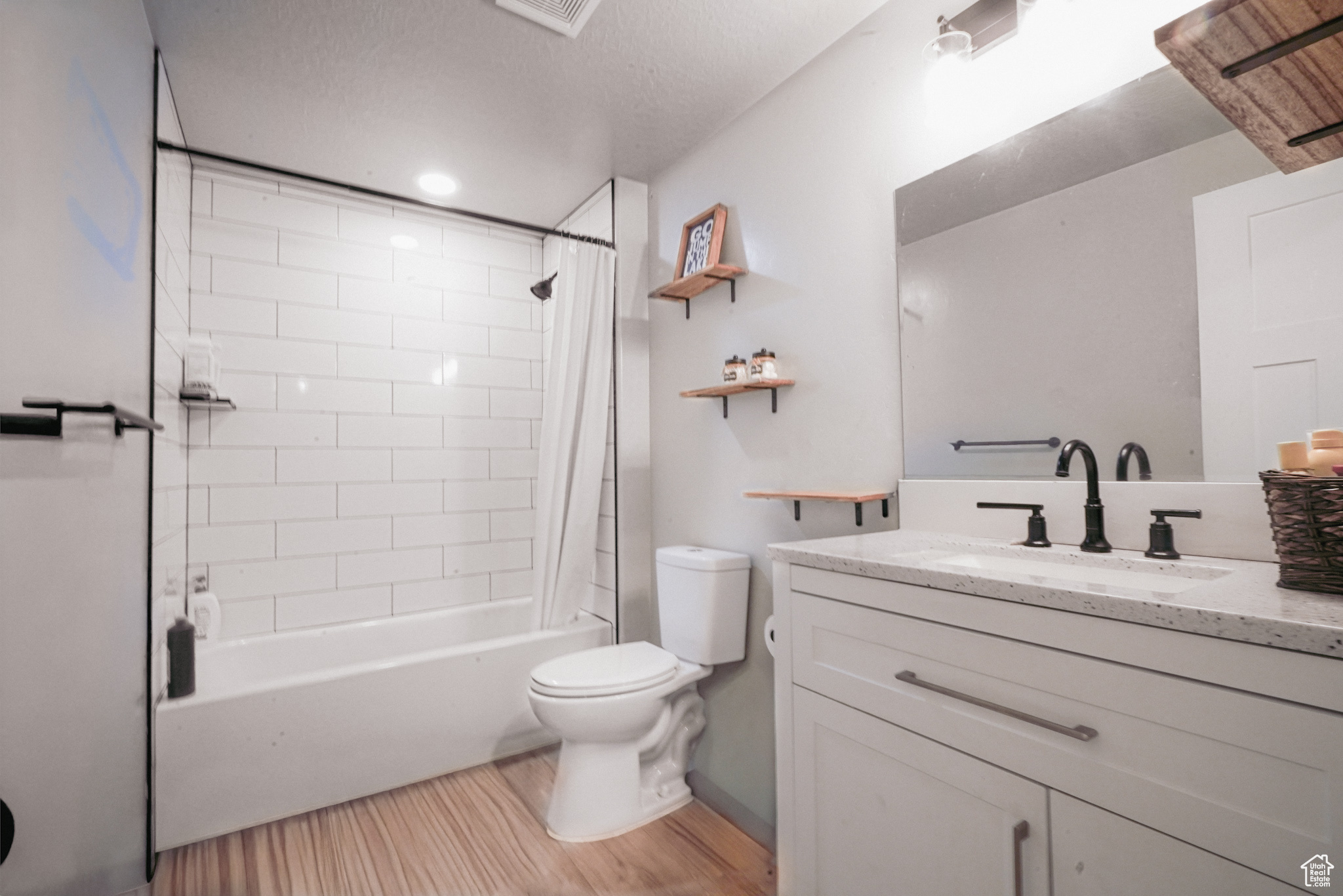 NORTH CREEK ESTATES - Residential