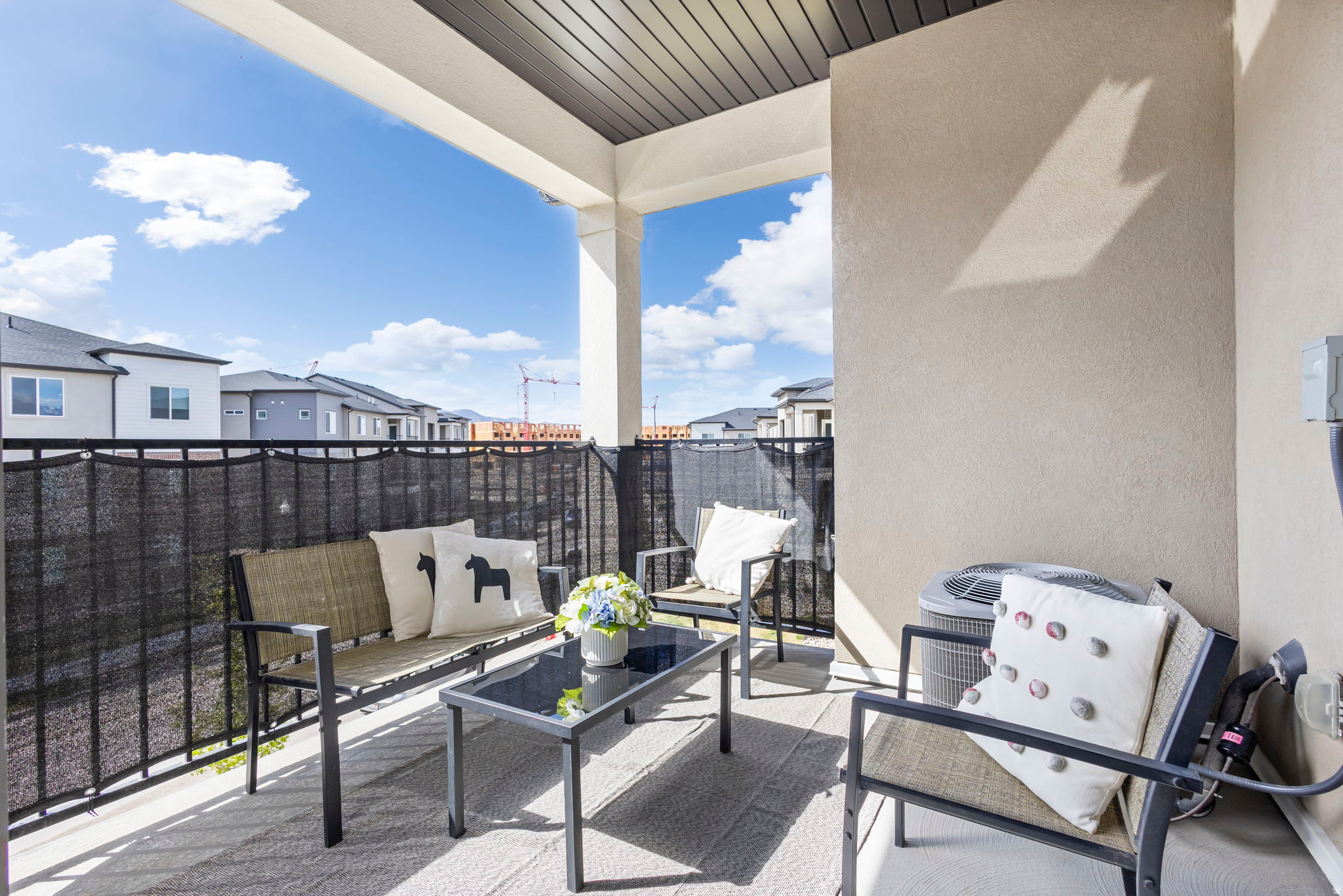 MOUNTAIN RIDGE - Residential