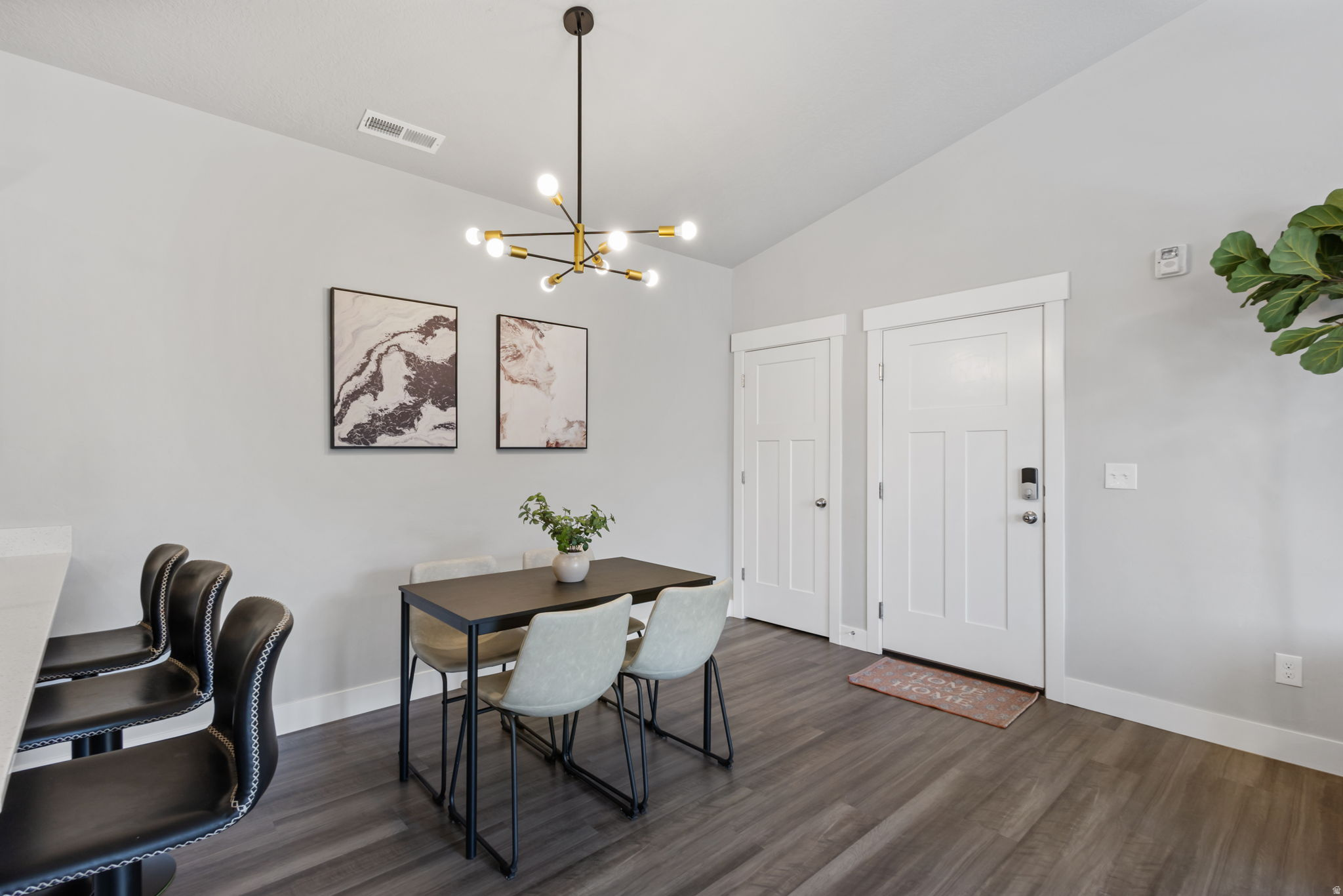 MOUNTAIN RIDGE - Residential