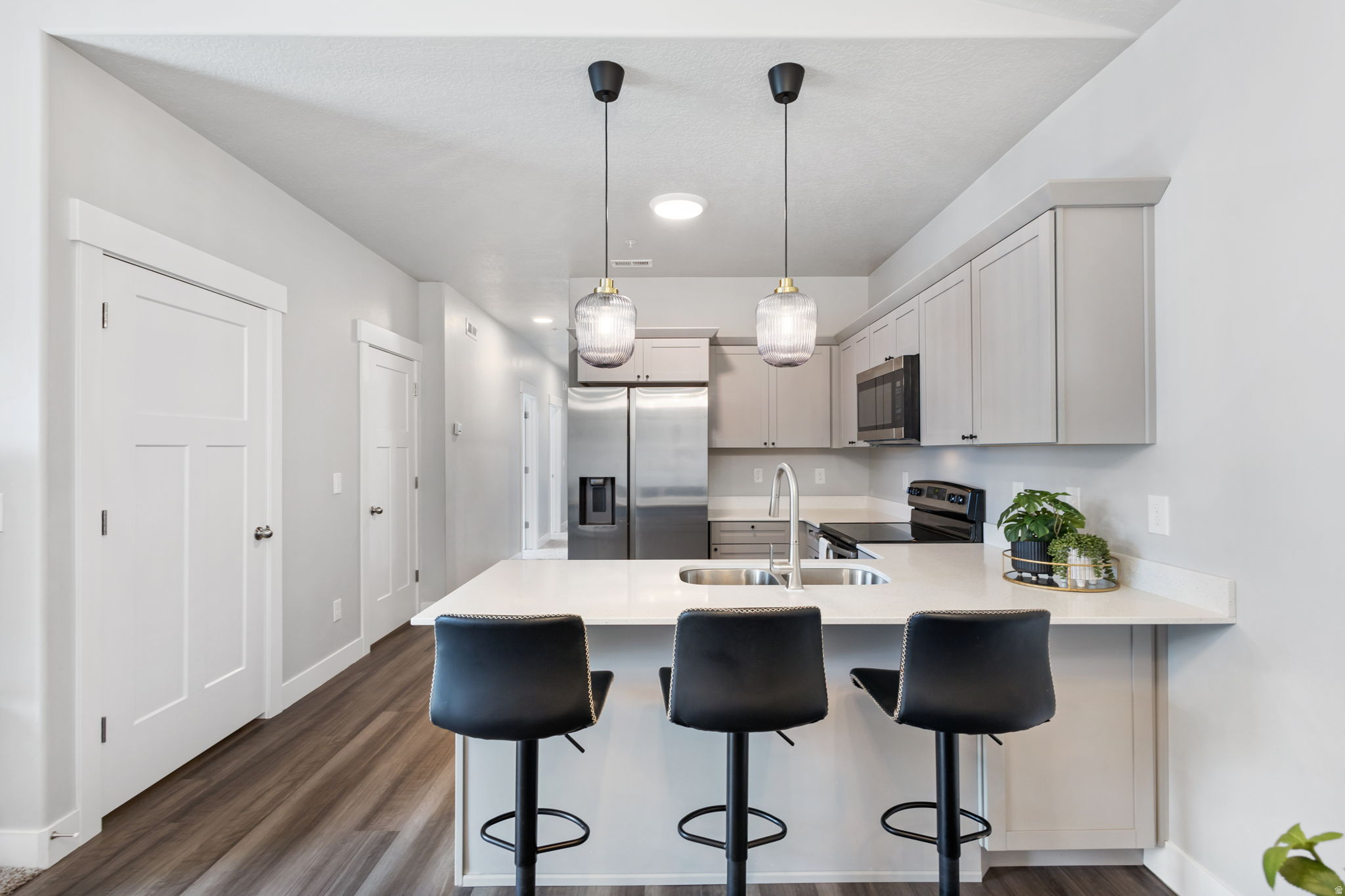 MOUNTAIN RIDGE - Residential