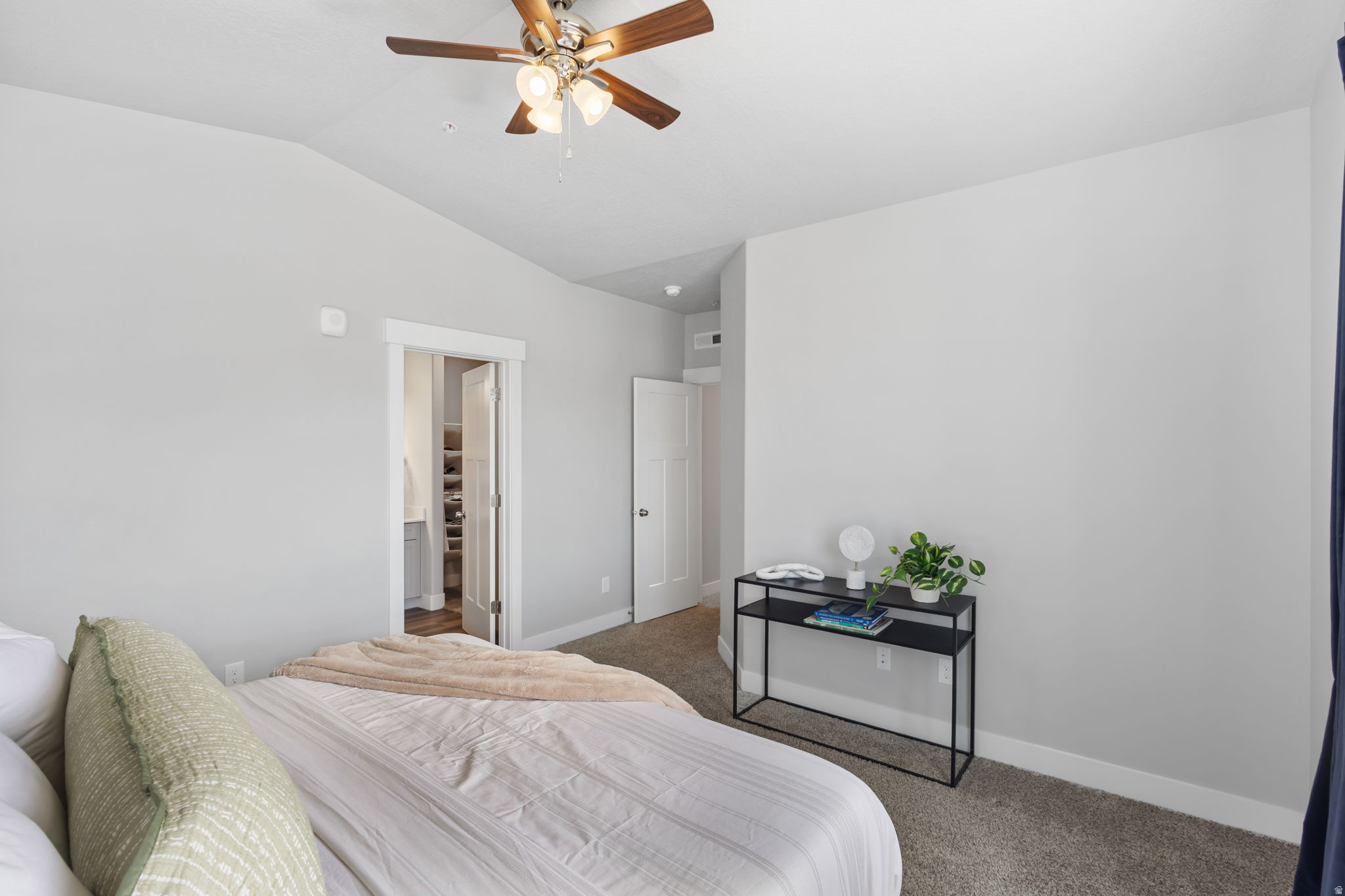 MOUNTAIN RIDGE - Residential