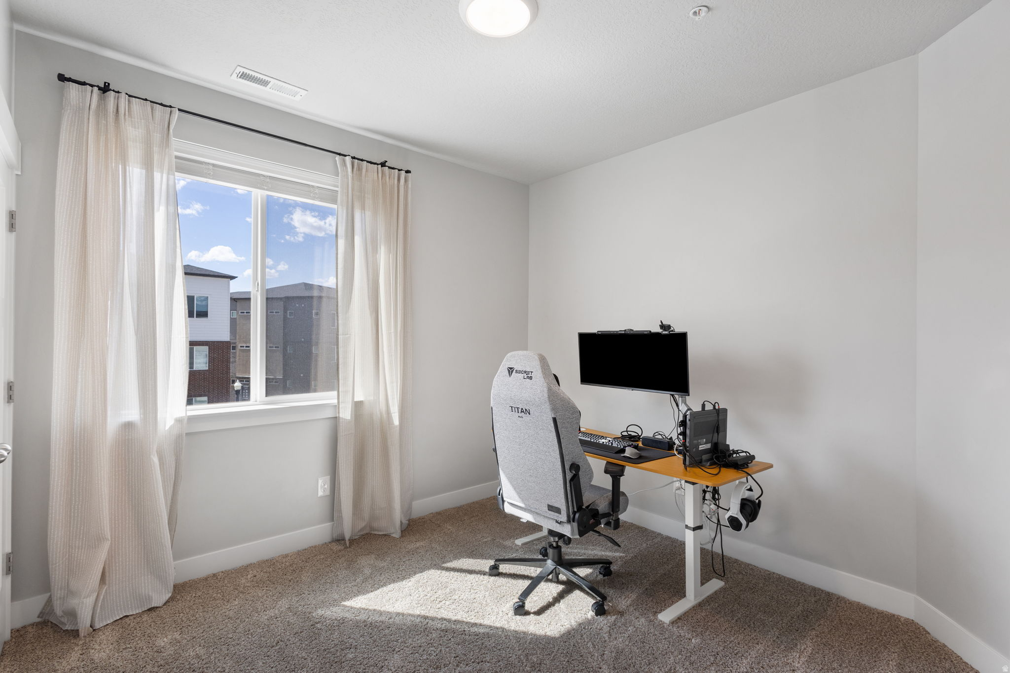 MOUNTAIN RIDGE - Residential