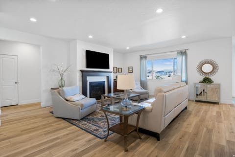 Tiny photo for 5420 N CLIFFROSE DR, Eagle Mountain, UT 84005 (MLS # 2180074)