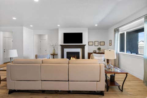 Tiny photo for 5420 N CLIFFROSE DR, Eagle Mountain, UT 84005 (MLS # 2180074)