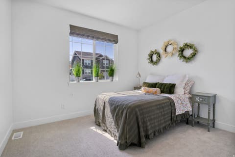Tiny photo for 5420 N CLIFFROSE DR, Eagle Mountain, UT 84005 (MLS # 2180074)