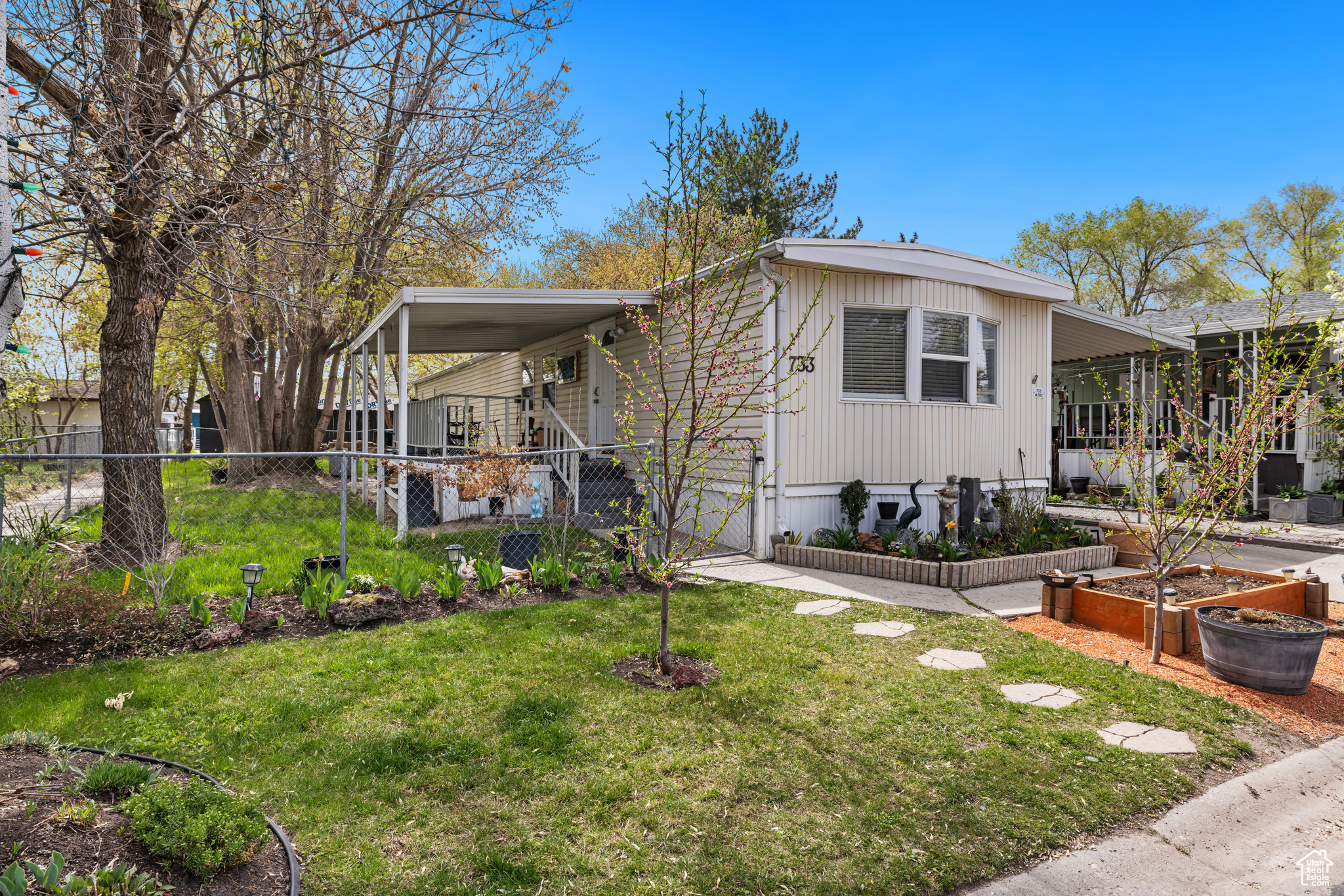 733 W Superior Peak Dr, Taylorsville, Utah image 1