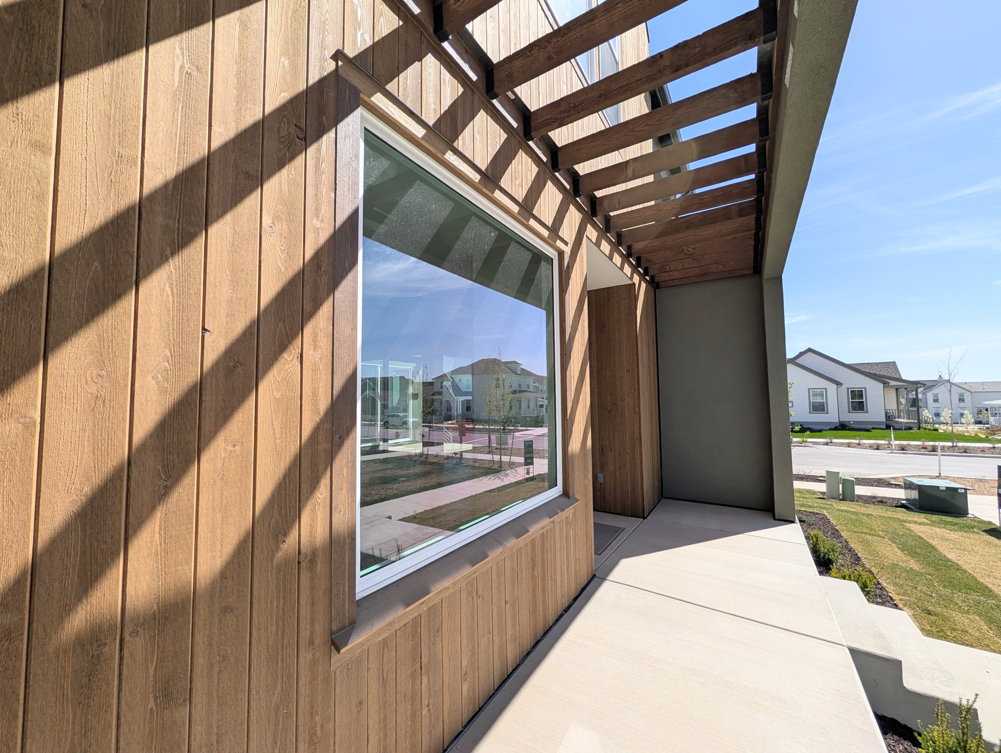 DAYBREAK - Residential