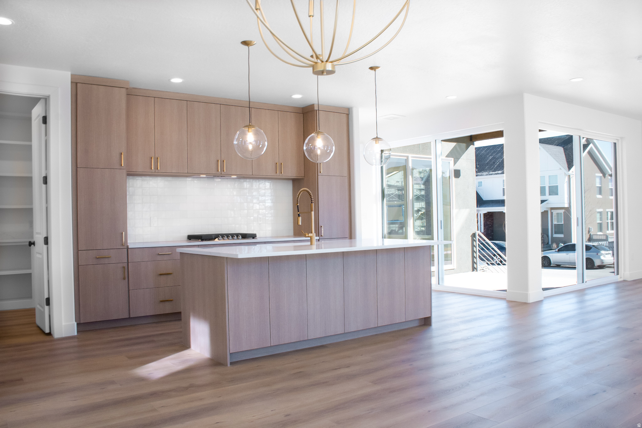 DAYBREAK - Residential