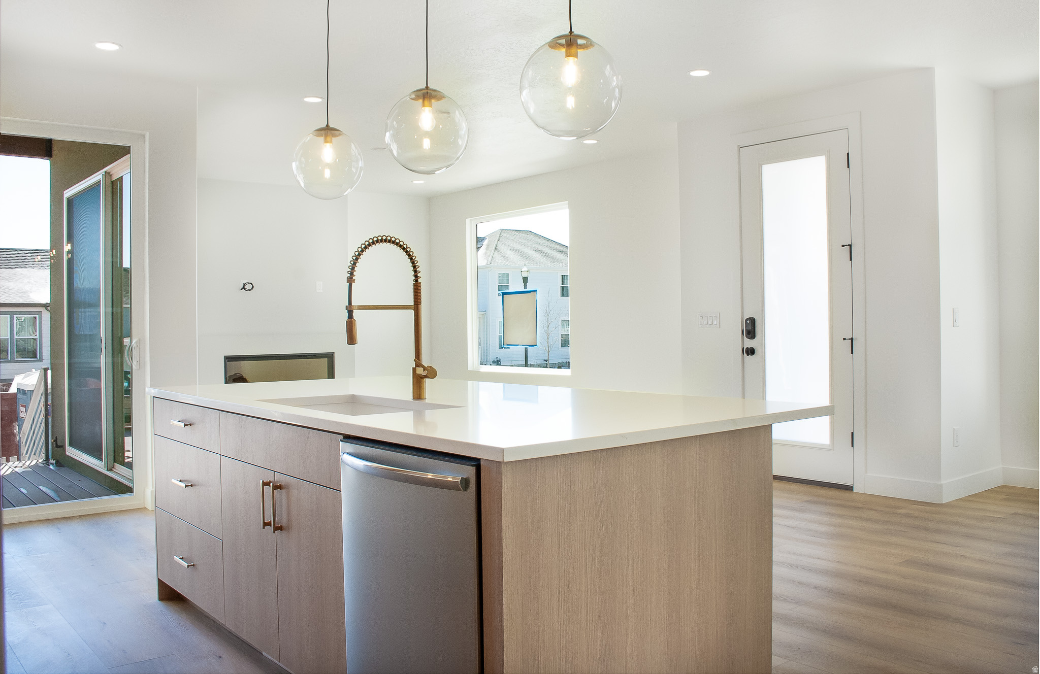 DAYBREAK - Residential