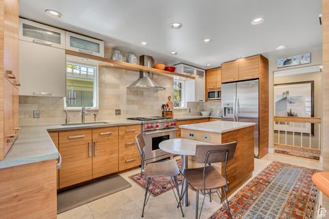 Tiny photo for 2035 E RIBBON LN, Holladay, UT 84117 (MLS # 2114046)