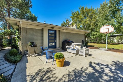 Tiny photo for 2035 E RIBBON LN, Holladay, UT 84117 (MLS # 2114046)