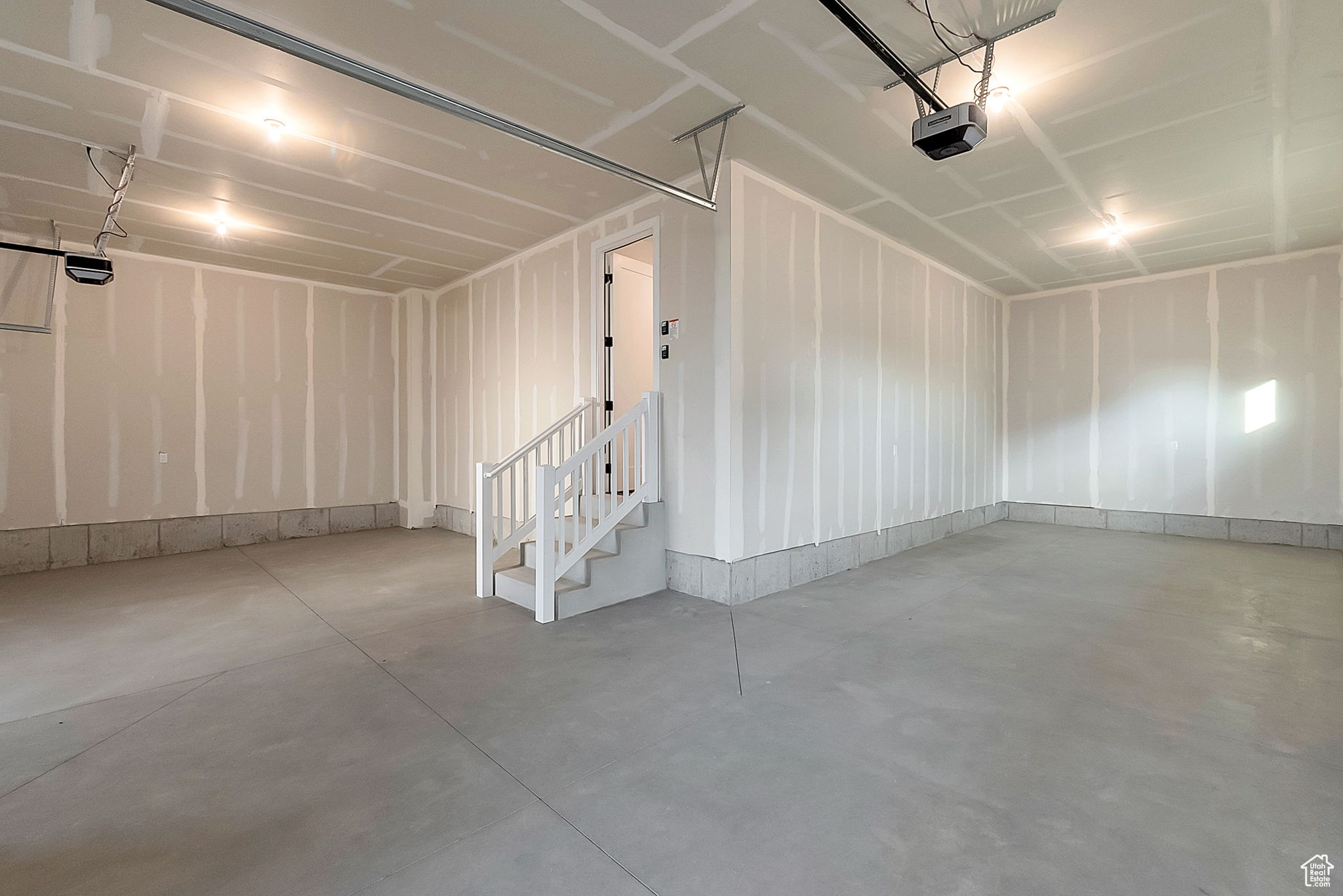 SUMMERHILL LANE - Residential