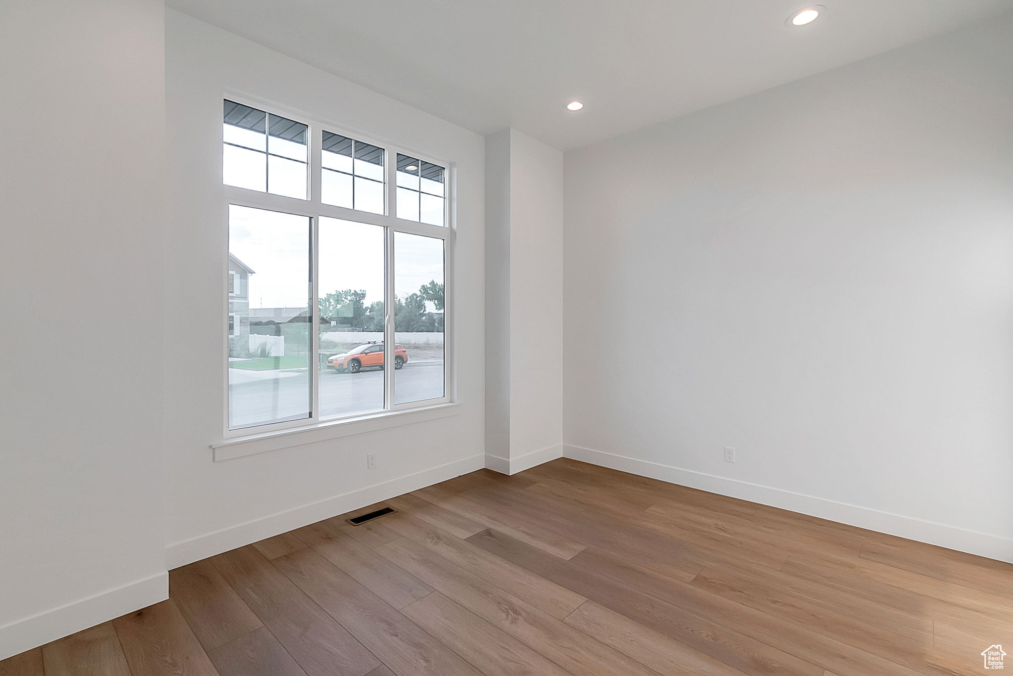 SUMMERHILL LANE - Residential