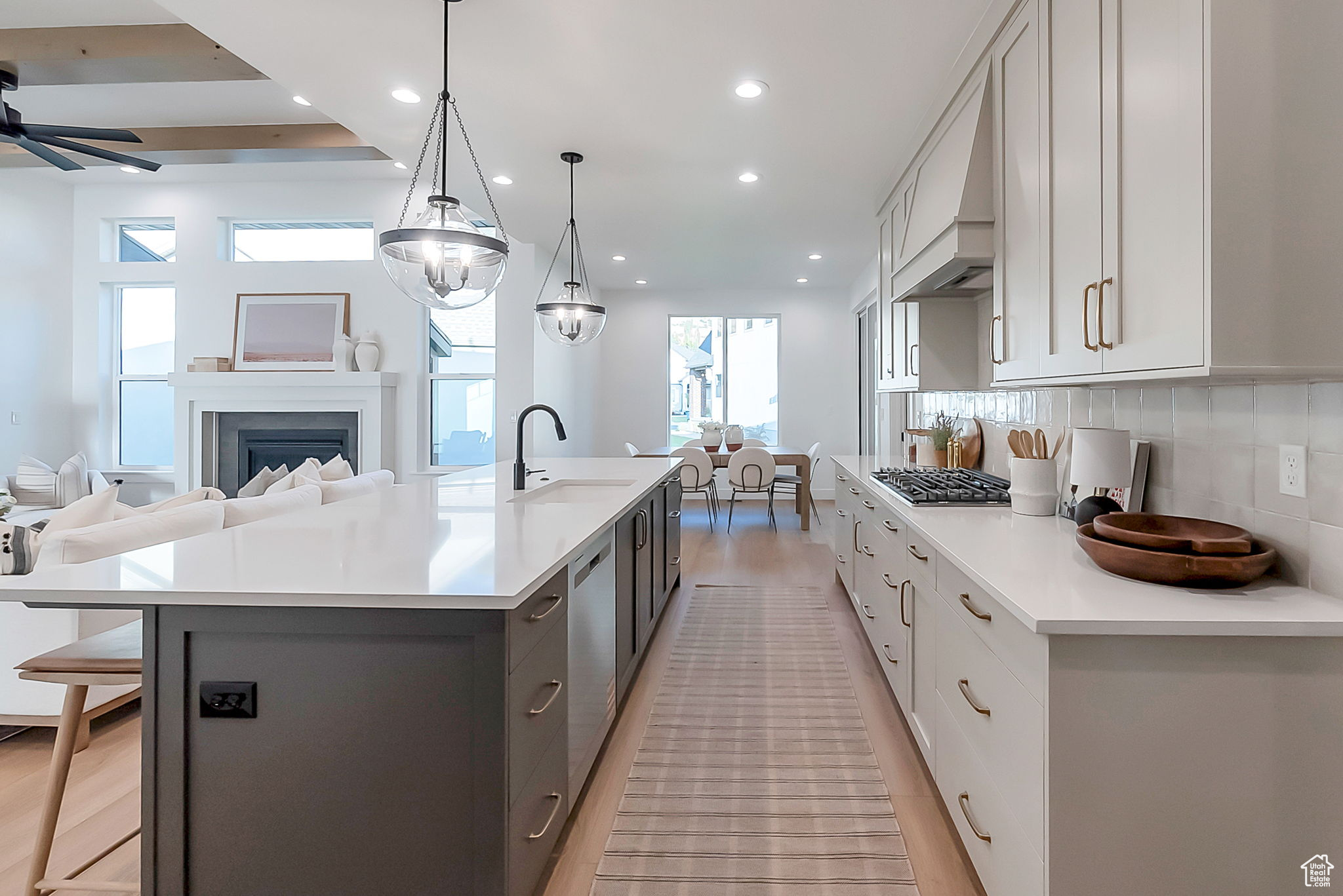 SUMMERHILL LANE - Residential