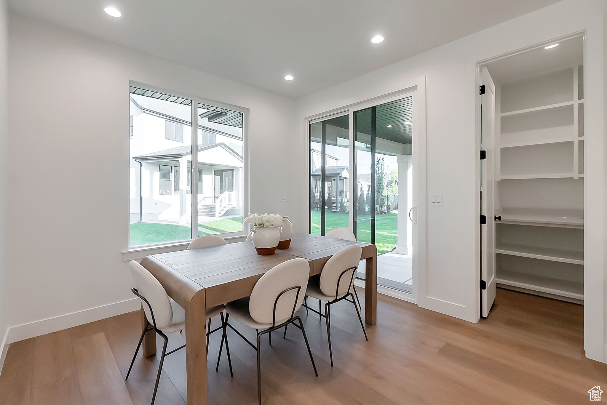 SUMMERHILL LANE - Residential