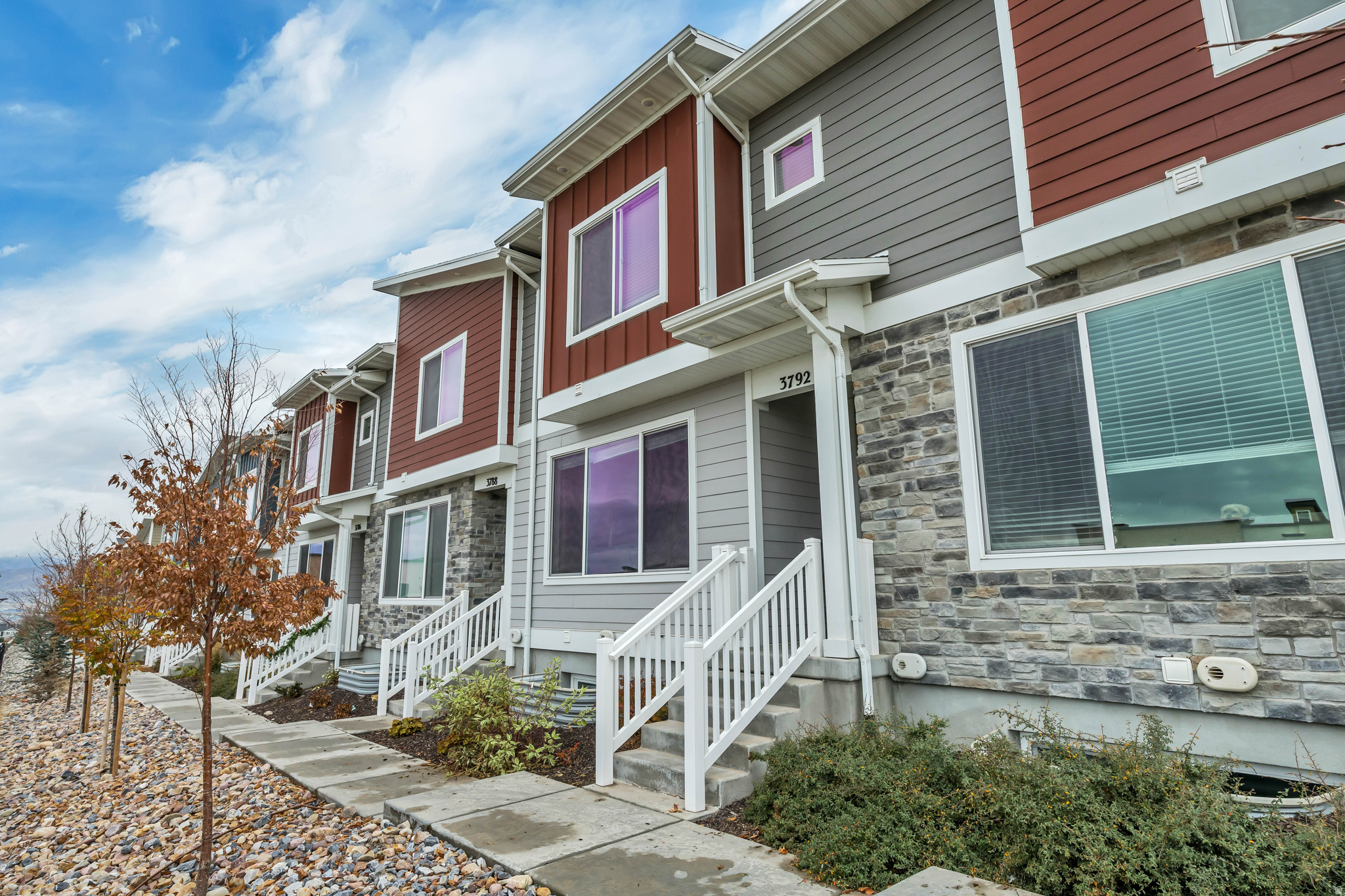 THE GROVES - Residential