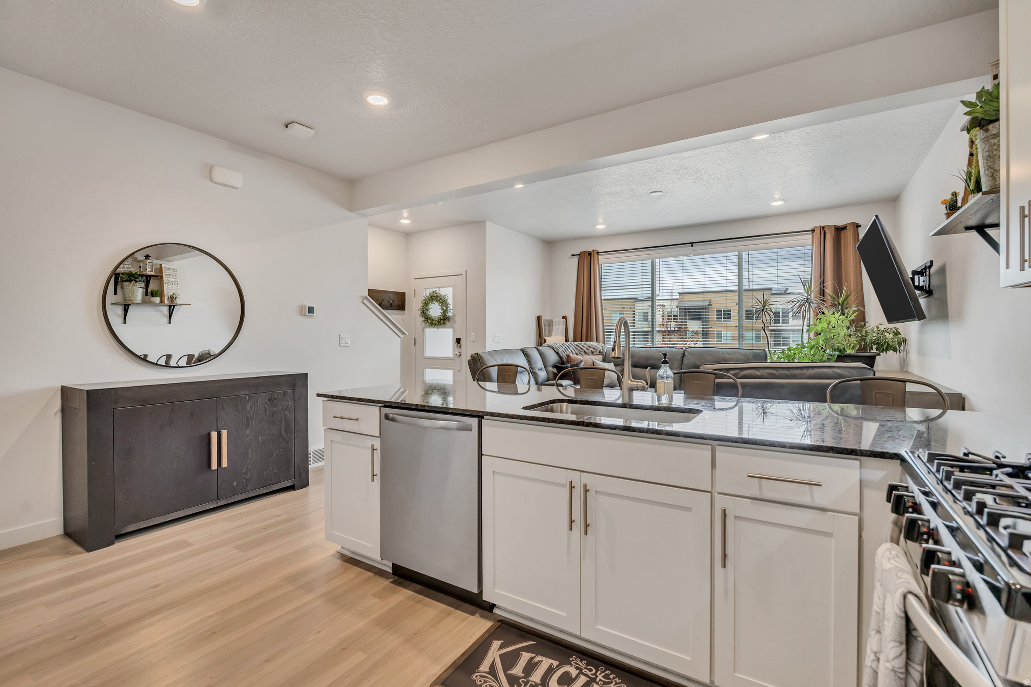 THE GROVES - Residential