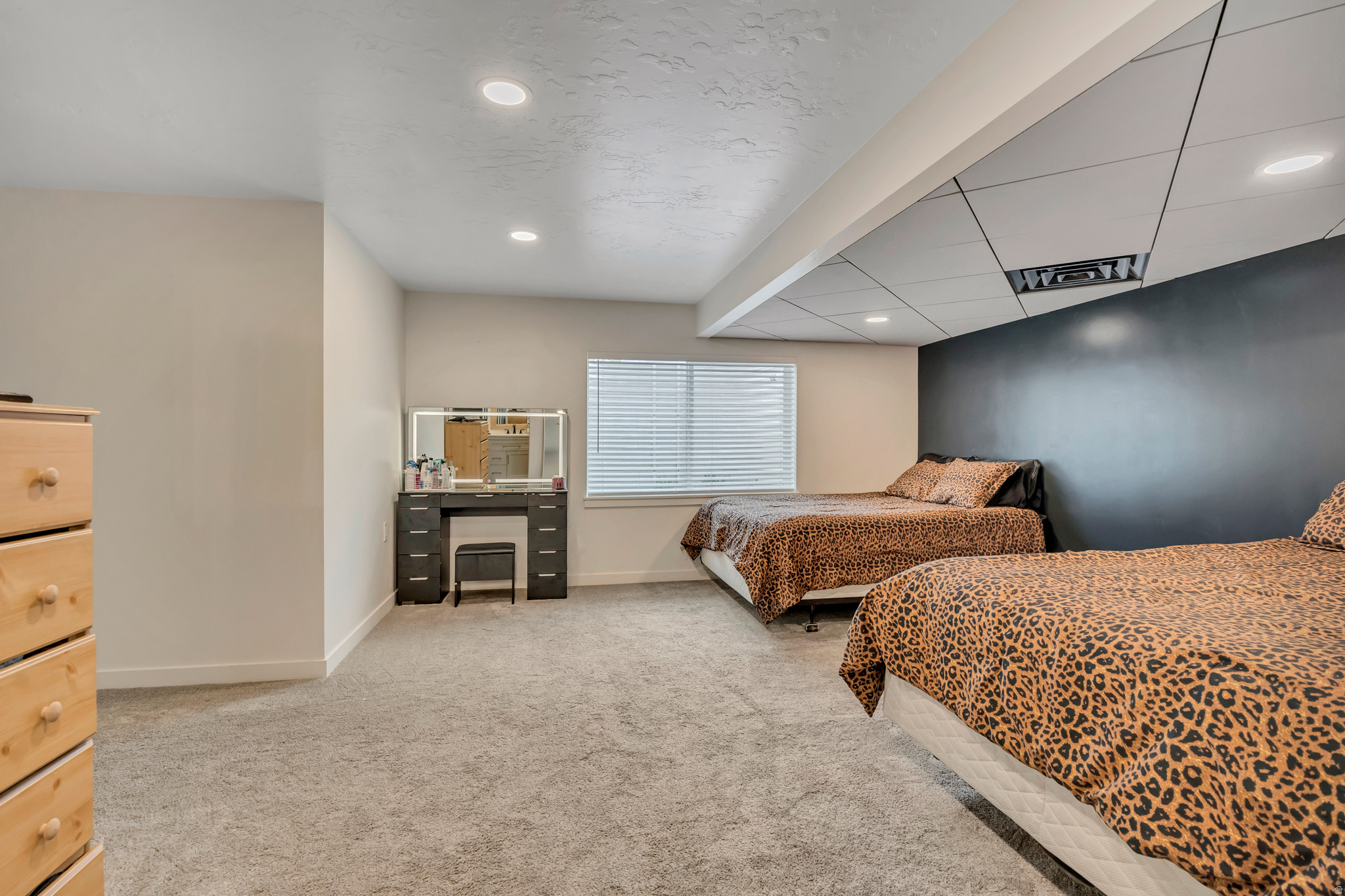 THE GROVES - Residential