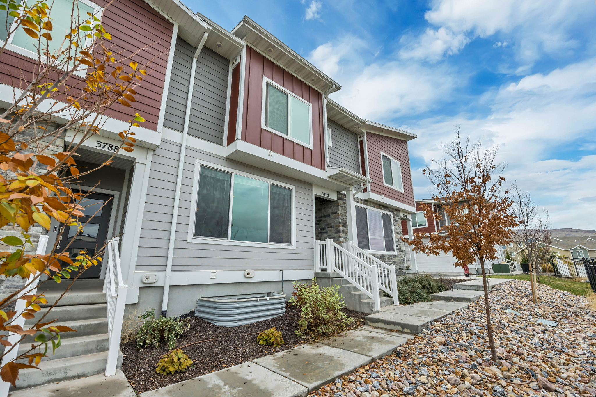 THE GROVES - Residential