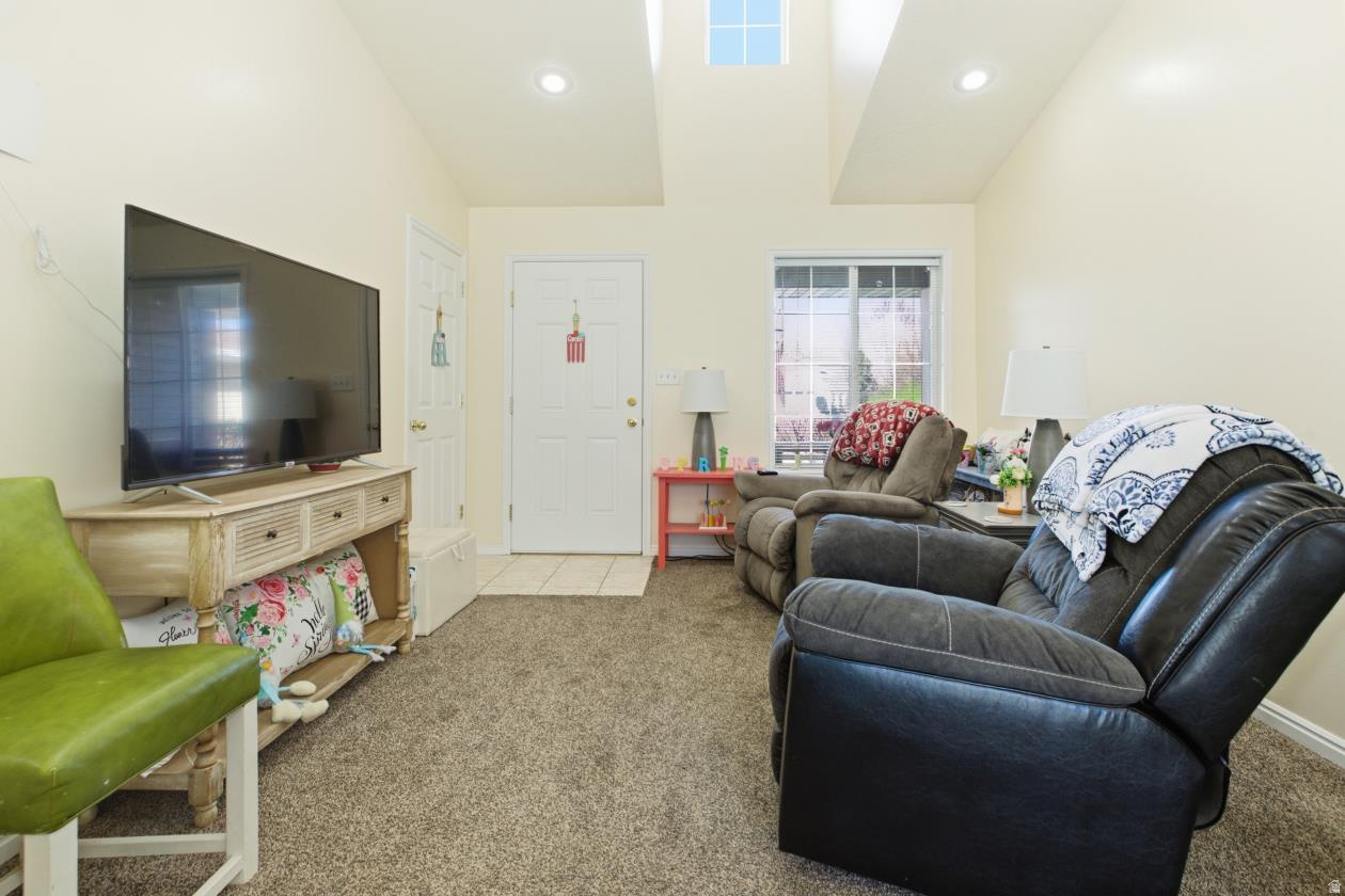 CREAMERY HOLLOW SUB - Residential Income