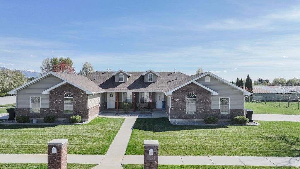 Photo of 590 E 1ST S S #A/B, Preston, ID 83263 (MLS # 2149614)