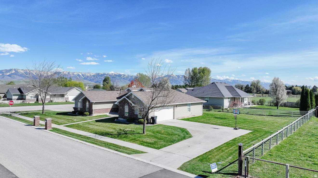 CREAMERY HOLLOW SUB - Residential Income