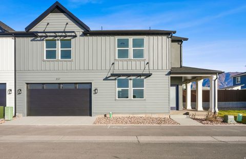 Photo of 857 S GREENWAY W, Springville, UT 84663 (MLS # 2122846)
