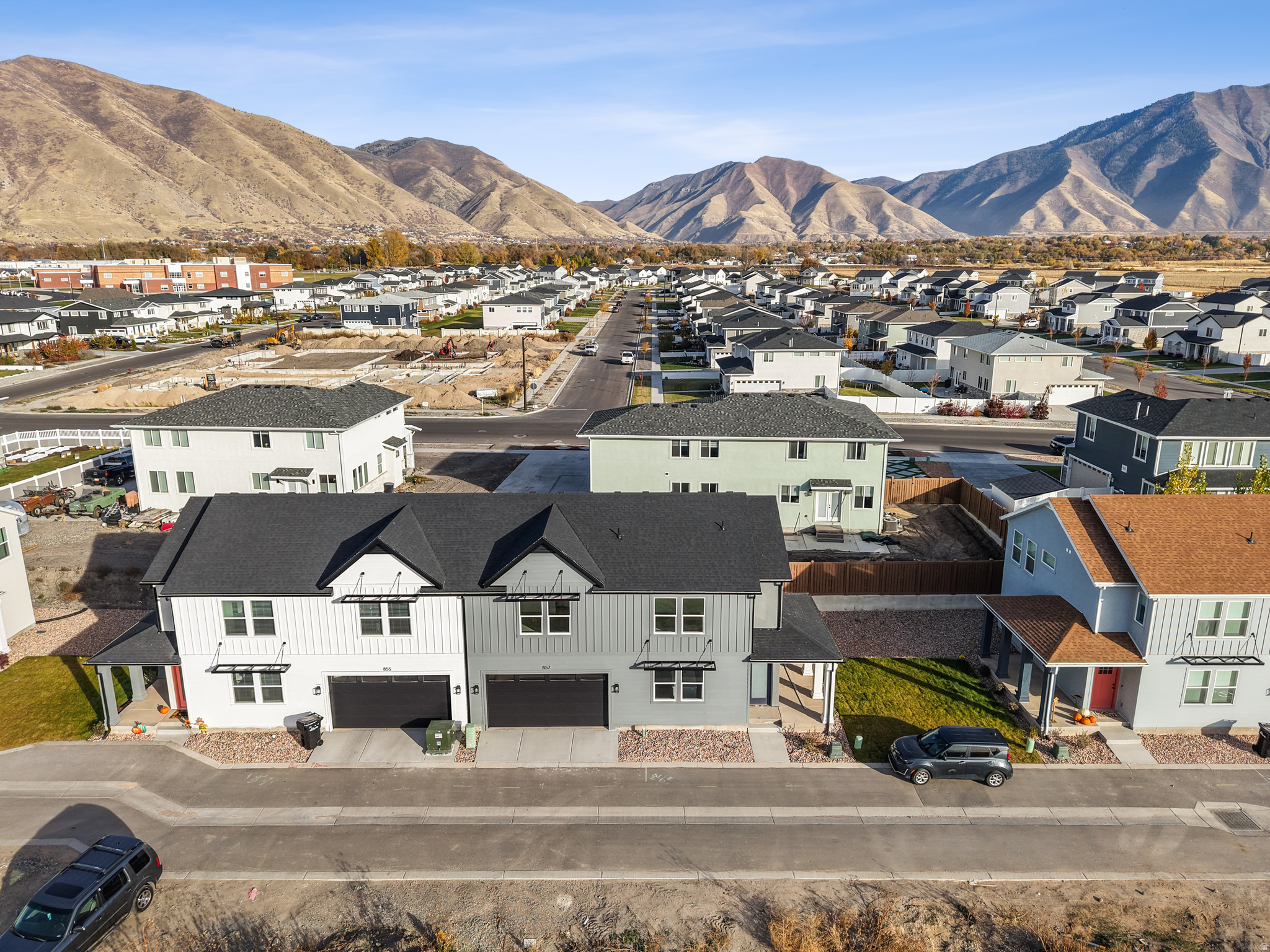 WESTFIELDS CENTRAL - Residential