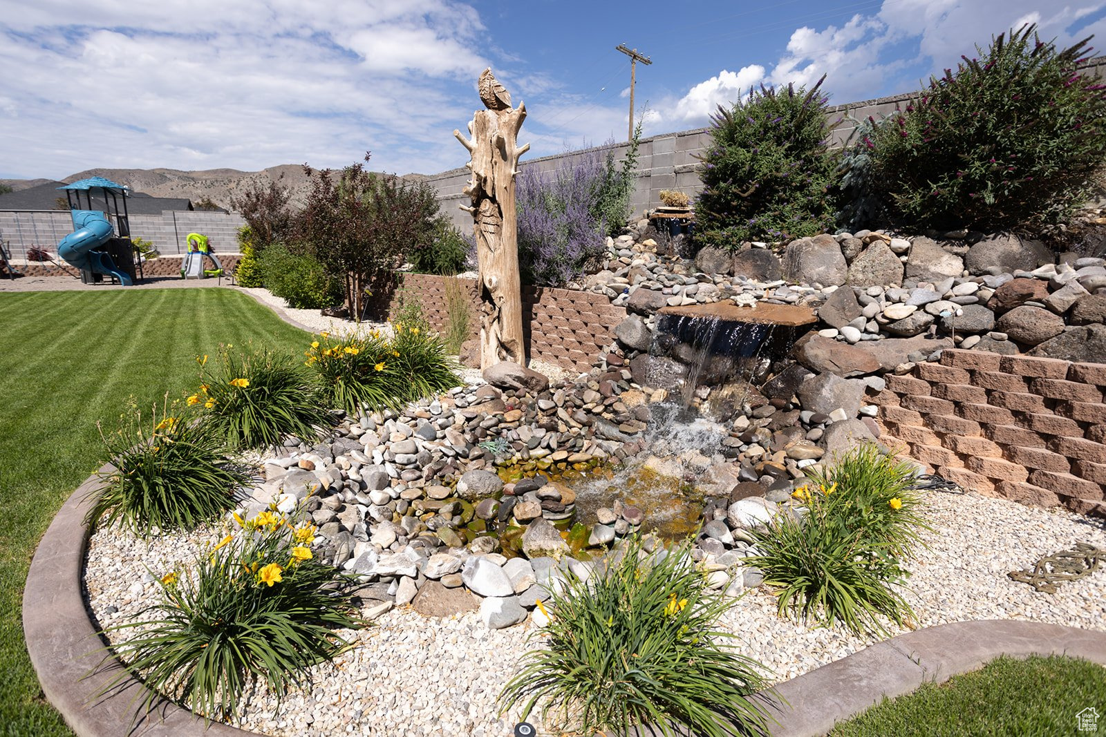 THE LINKS - Residential