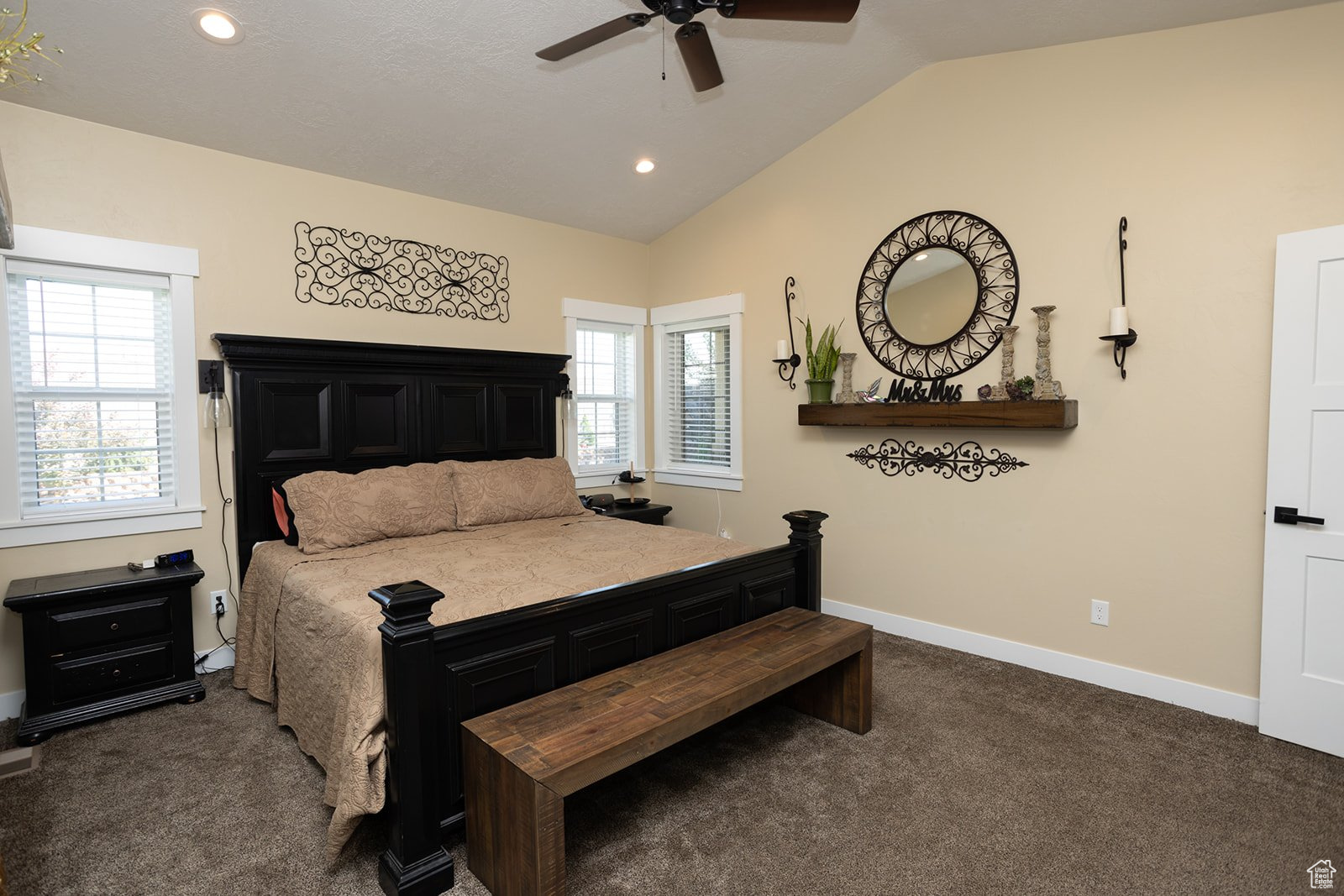 THE LINKS - Residential