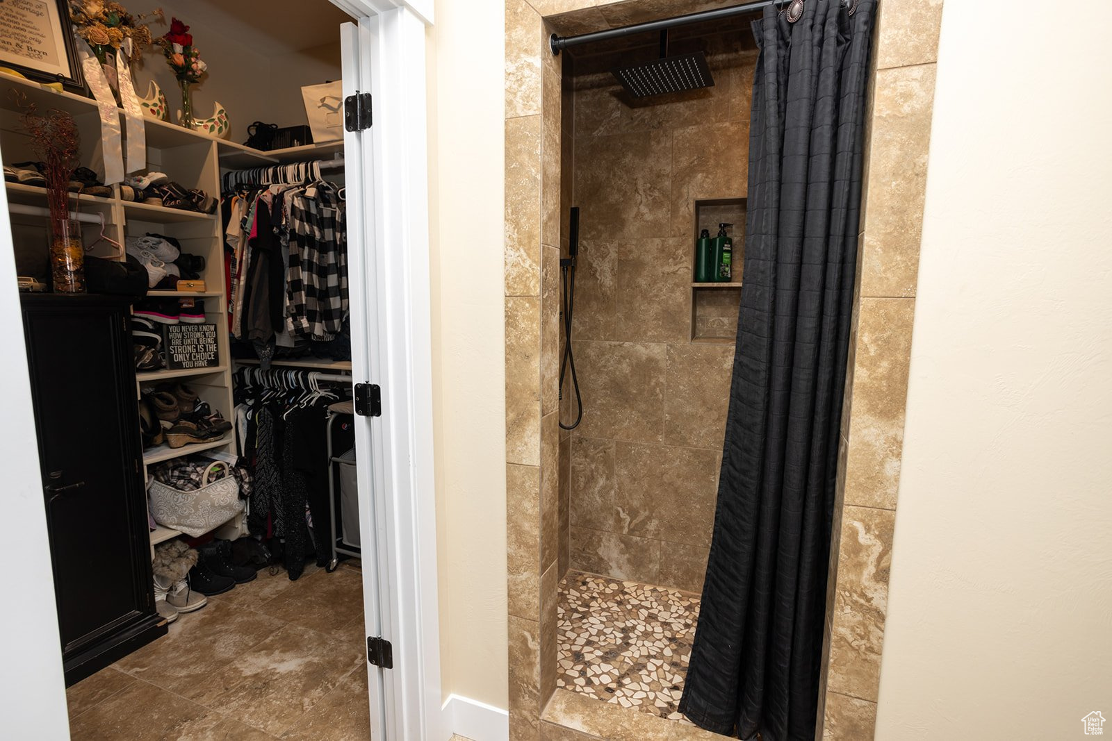 THE LINKS - Residential